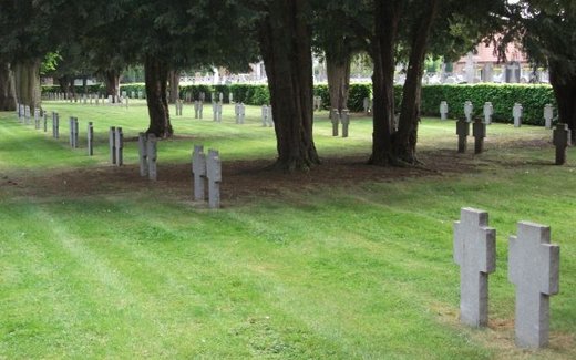 Ansicht der Kriegsgräberstätte Quesnoy-sur-Deûle