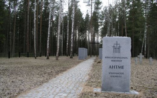 Ansicht der Kriegsgräberstätte Ahtme