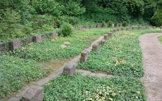 Ansicht der Kriegsgräberstätte Bergen, Ehrenhain am St. Lamberti Friedhof