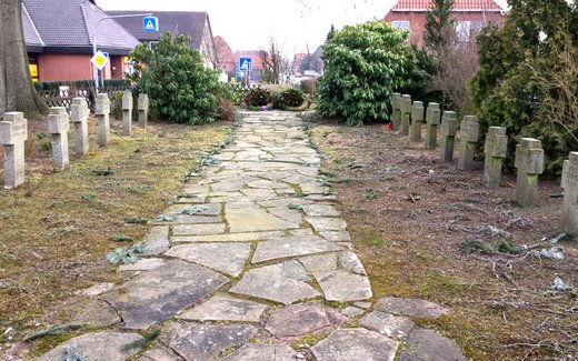 Ansicht der Kriegsgräberstätte Artlenburg, Ev.- luth. Friedhof