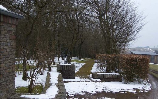 Ansicht der Kriegsgräberstätte Daleiden