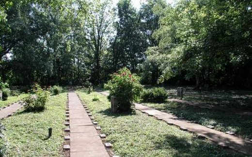 Ansicht der Kriegsgräberstätte Bad Bergzabern