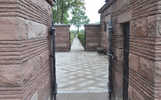 Ansicht der Kriegsgräberstätte Langemark