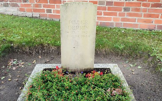 Ansicht der Kriegsgräberstätte Aurich - Wiesens, Friedhof