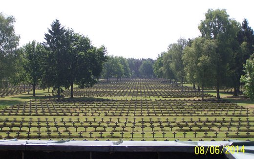 Ansicht der Kriegsgräberstätte Lommel