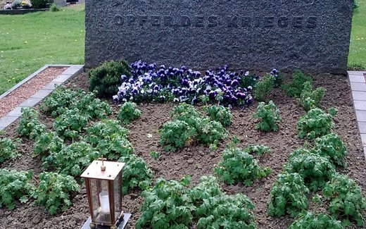 Ansicht der Kriegsgräberstätte Bergheim-Niederaußem