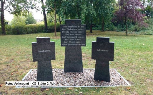 Ansicht der Kriegsgräberstätte Altentreptow, städtischer Friedhof - Kriegsgräberstätte
