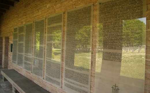 Ansicht der Kriegsgräberstätte Andilly