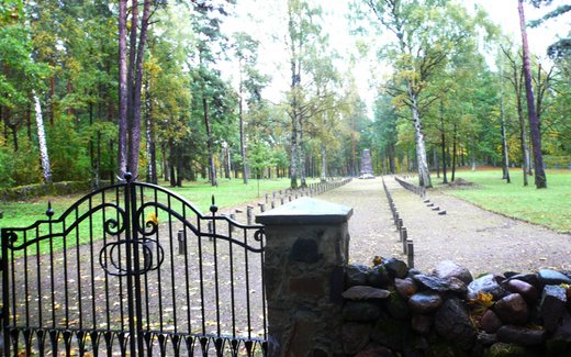 Ansicht der Kriegsgräberstätte Alkischken / Alkiskai