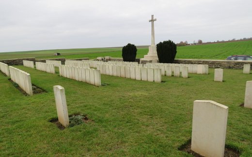 Ansicht der Kriegsgräberstätte Beaulencourt