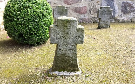 Ansicht der Kriegsgräberstätte Ankum, Kriegsgräberstätte auf der Domburg