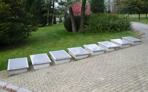 Ansicht der Kriegsgräberstätte Valasske Mezirici