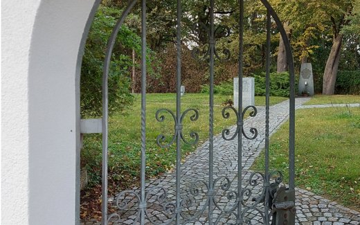 Ansicht der Kriegsgräberstätte Bautzen, Gräberstätte und Gedenkstätte Karnickelberg