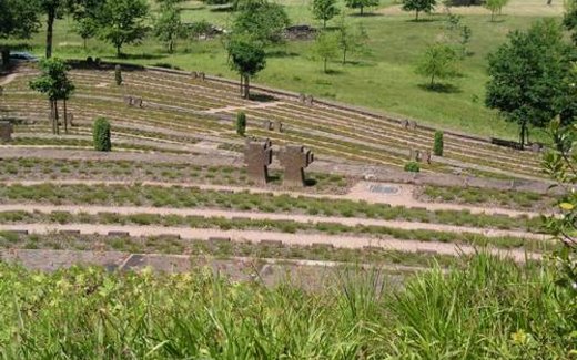 Ansicht der Kriegsgräberstätte Dahn