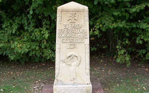 Ansicht der Kriegsgräberstätte Azannes II