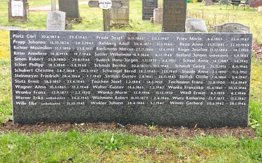 Ansicht der Kriegsgräberstätte Kaarßen