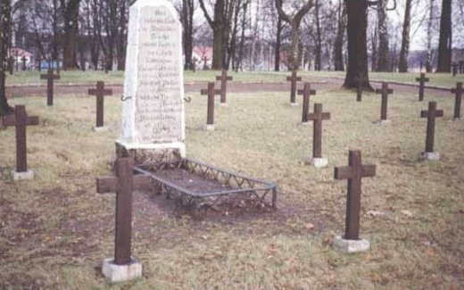 Ansicht der Kriegsgräberstätte Arys