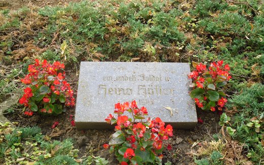 Ansicht der Kriegsgräberstätte Radekow, kirchlicher Friedhof