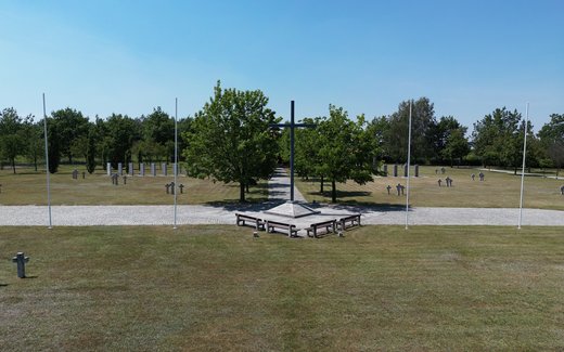 Ansicht der Kriegsgräberstätte Nadolice Wielkie