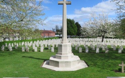 Ansicht der Kriegsgräberstätte Cambrin (Churchyard Extension)