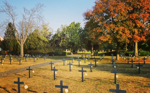 Ansicht der Kriegsgräberstätte Balatonkenese