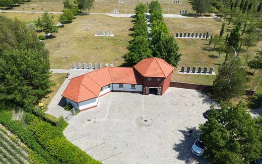 Ansicht der Kriegsgräberstätte Nadolice Wielkie