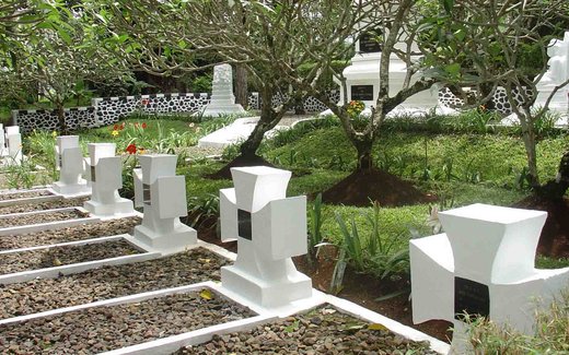 Ansicht der Kriegsgräberstätte Arca-Cikopo-Selatan