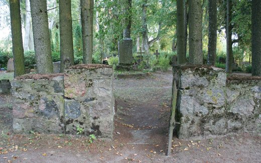 Ansicht der Kriegsgräberstätte Dalbing