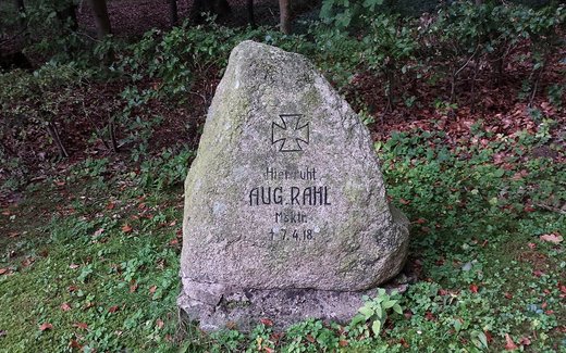 Ansicht der Kriegsgräberstätte Bad Gandersheim - Dannhausen, Kriegsgräberstätte