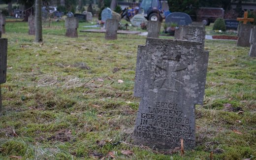 Ansicht der Kriegsgräberstätte Bad Pyrmont-Holzhausen