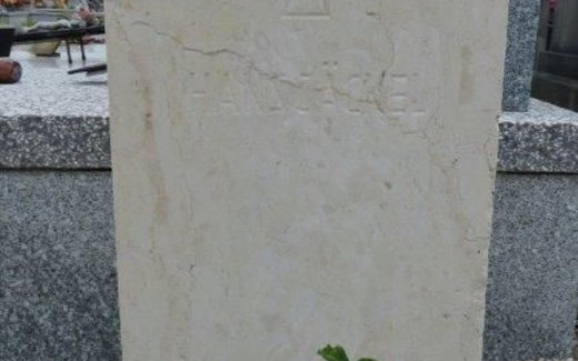 Ansicht der Kriegsgräberstätte La Gorgue (Communal Cemetery)