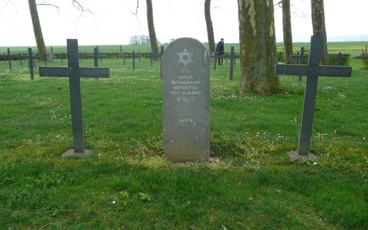 Ansicht der Kriegsgräberstätte Maizeray