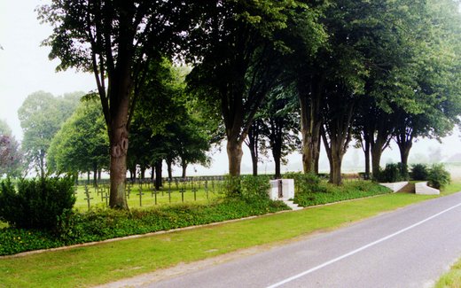 Ansicht der Kriegsgräberstätte Andechy