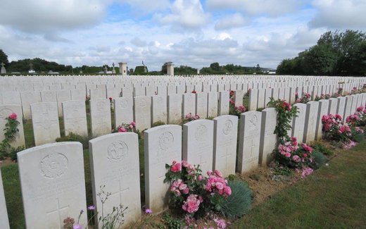 Ansicht der Kriegsgräberstätte Aubigny-en-Artois