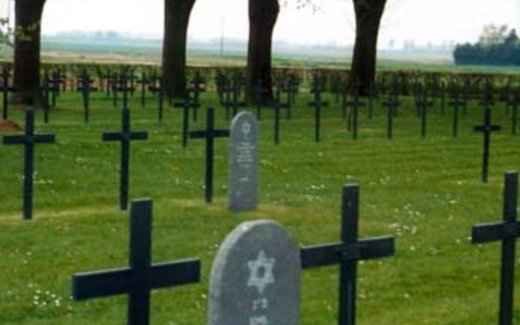 Ansicht der Kriegsgräberstätte Andechy