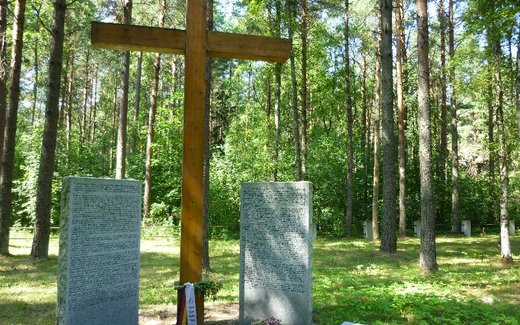 Ansicht der Kriegsgräberstätte Tallinn-Pirita