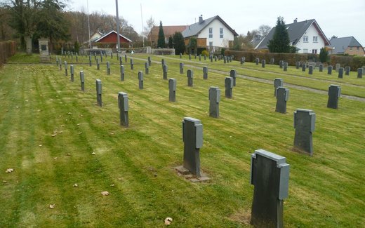 Ansicht der Kriegsgräberstätte Arnsberg-Oeventrop-Kommunalfriedhof