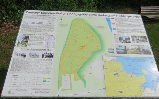 Ansicht der Kriegsgräberstätte Fahrdorf, Karberg (Haddebyer Noor)