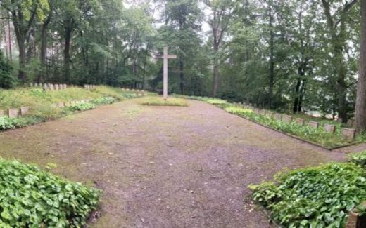 Ansicht der Kriegsgräberstätte Ibbenbüren-Riesenbecker Berg