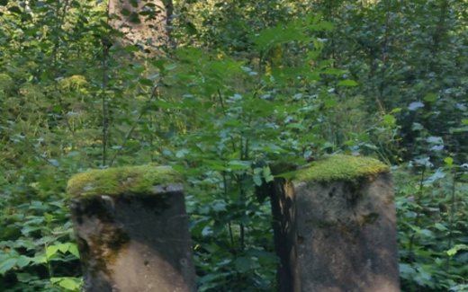 Ansicht der Kriegsgräberstätte Argul