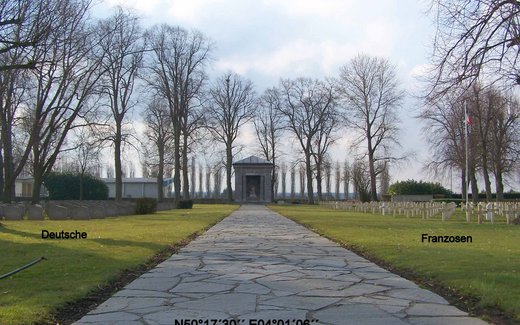 Ansicht der Kriegsgräberstätte Assevent