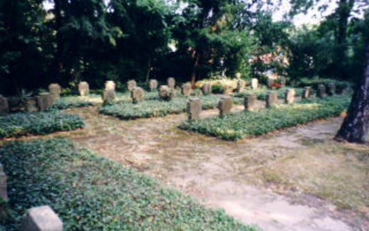 Ansicht der Kriegsgräberstätte Aachen-Laurensberg-Friedhof Hand