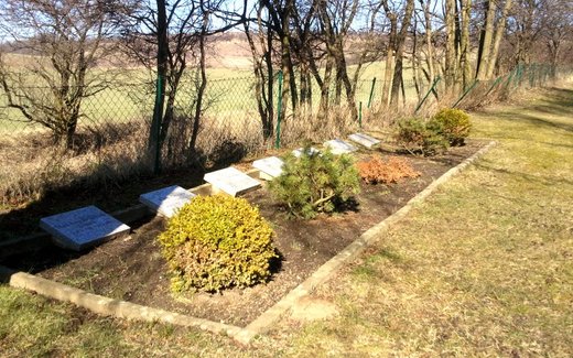 Ansicht der Kriegsgräberstätte Beierstedt, Gemeindefriedhof