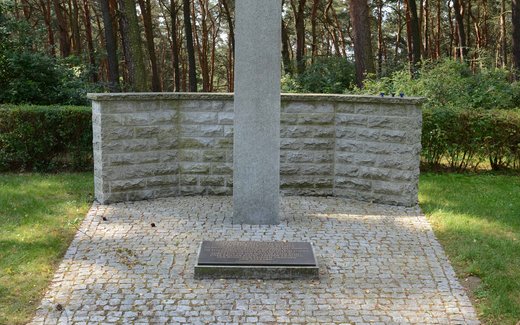 Ansicht der Kriegsgräberstätte Saalow