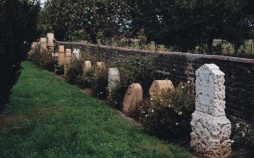 Ansicht der Kriegsgräberstätte Labry