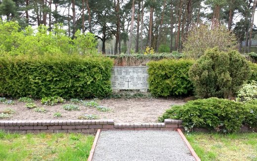 Ansicht der Kriegsgräberstätte Kaarßen