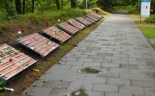 Ansicht der Kriegsgräberstätte Bergen - Lohheide (Hörsten), Kriegsgefangenenfriedhof