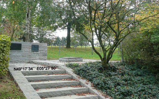 Ansicht der Kriegsgräberstätte Azannes I