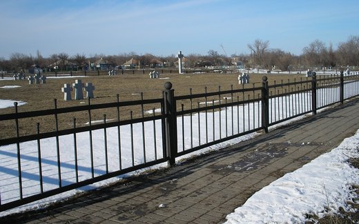 Ansicht der Kriegsgräberstätte Aththrazit (Anthrazit III)