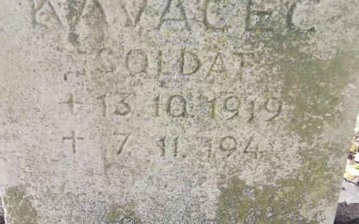 Ansicht der Kriegsgräberstätte Laatzen-Oesselse